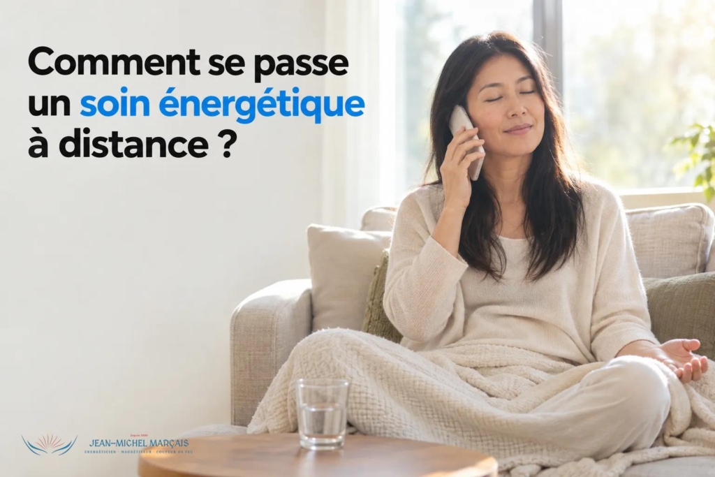 Comment se passe un soin énergétique à distance ? 1 Une femme assise sur un canapé, les yeux fermés, parle au téléphone portable.